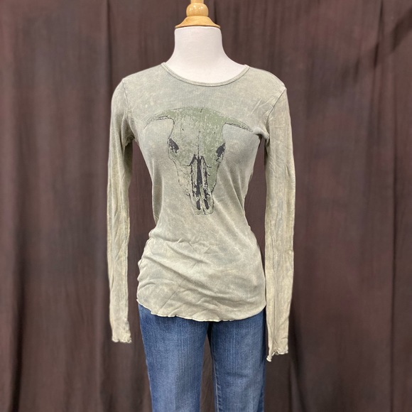 Wild at Heart Cow Skull Long Sleeve Ribbed Tee - Picture 1 of 7